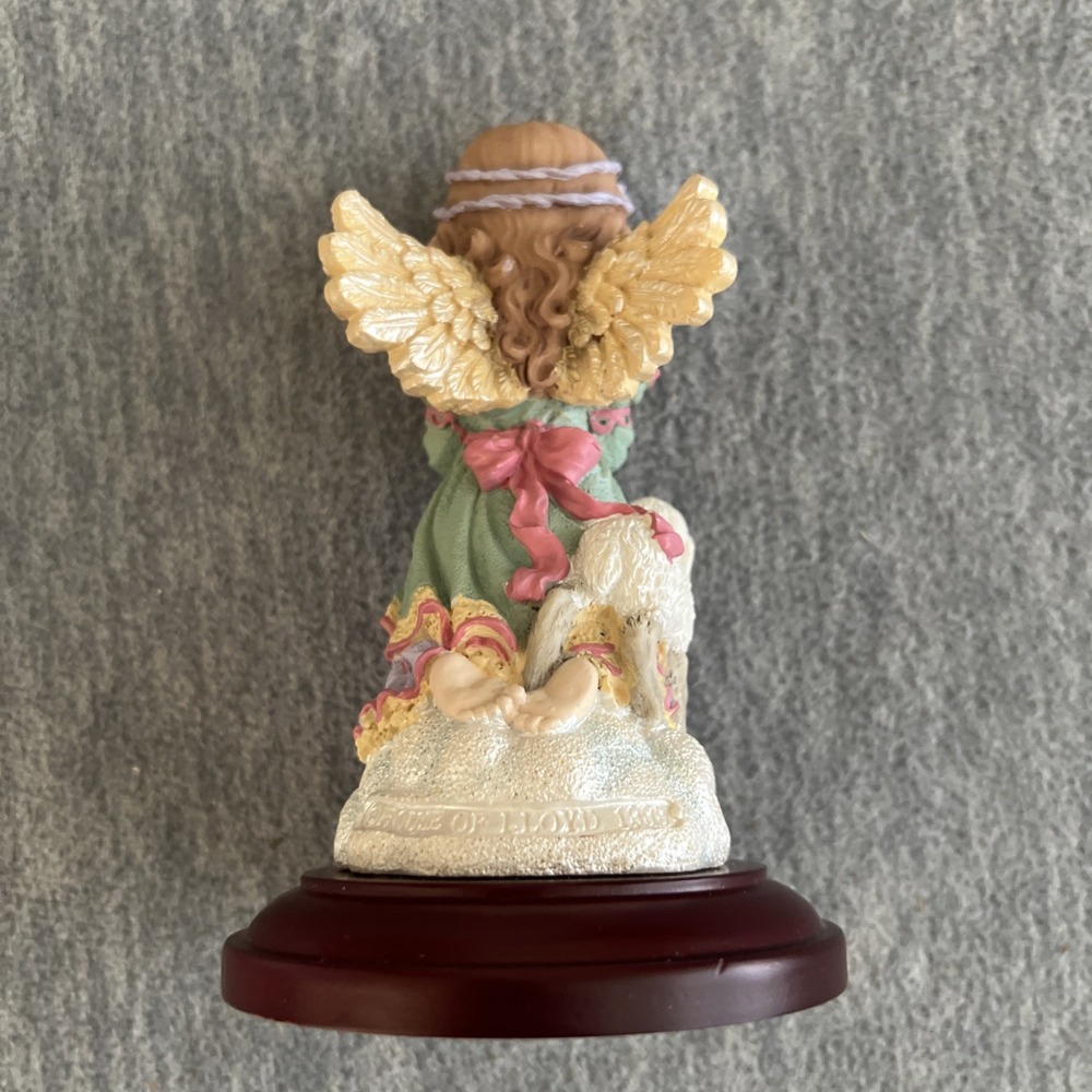 Christmas Around the World The Praying Angel w/Lamb on Wood Base New Vintage 99 - Picture 6 of 14
